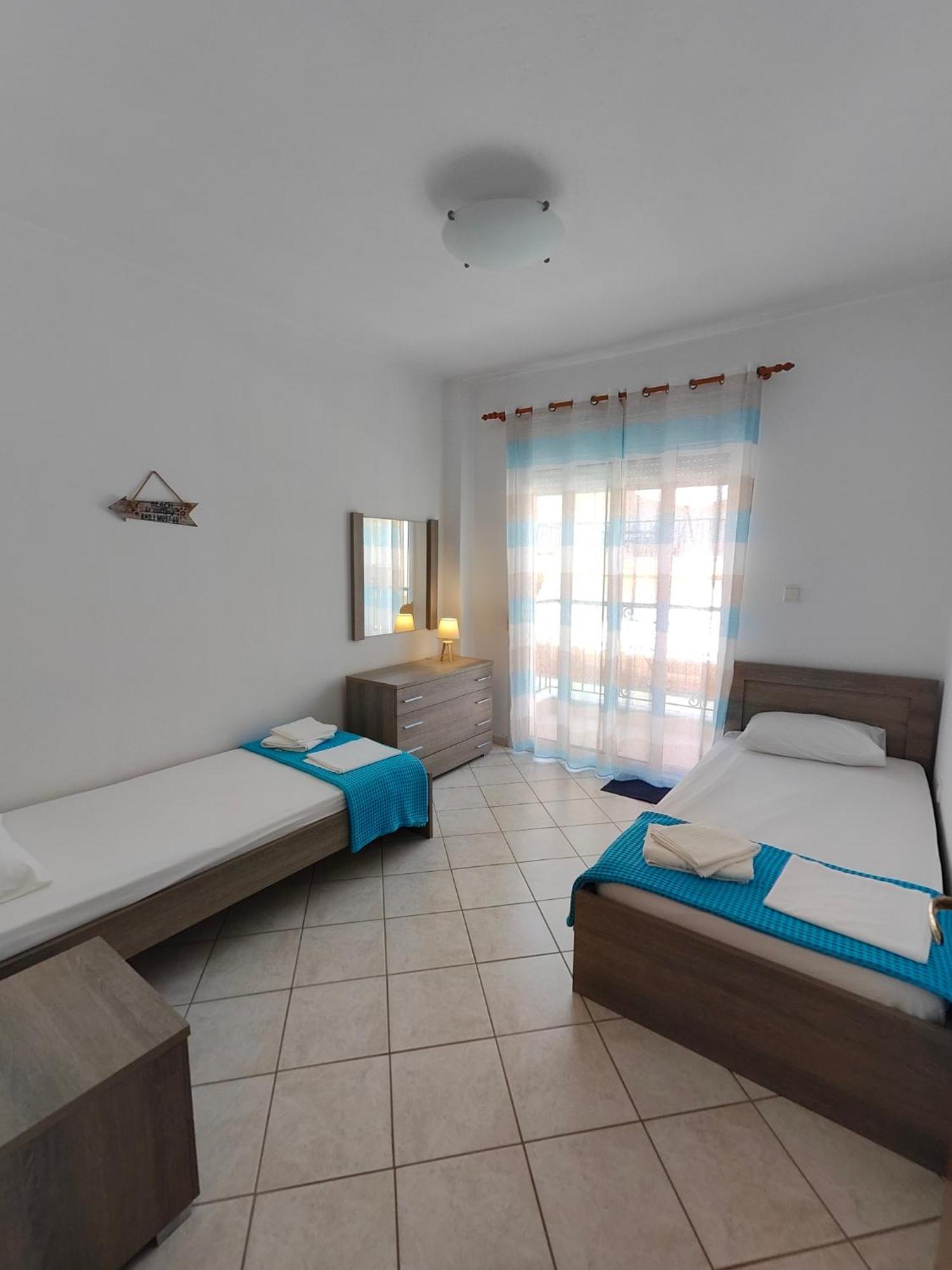 Roses Rt Apartments Skioni II 尼尔斯吉尼 外观 照片